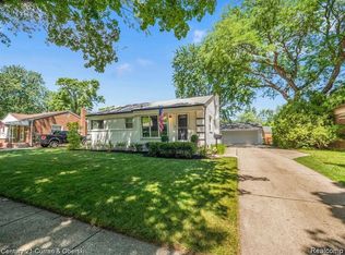 29924 Minton St, Livonia, MI 48150