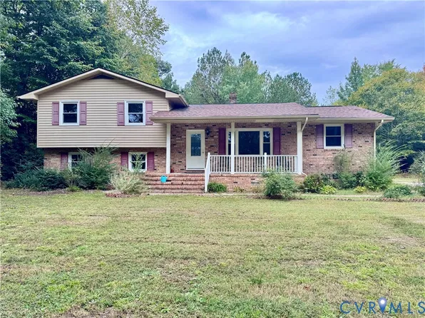9016 Robin Rd, Disputanta, VA 23842
