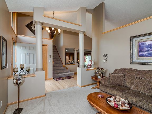 5th image of 3338 Rolling Hills Dr