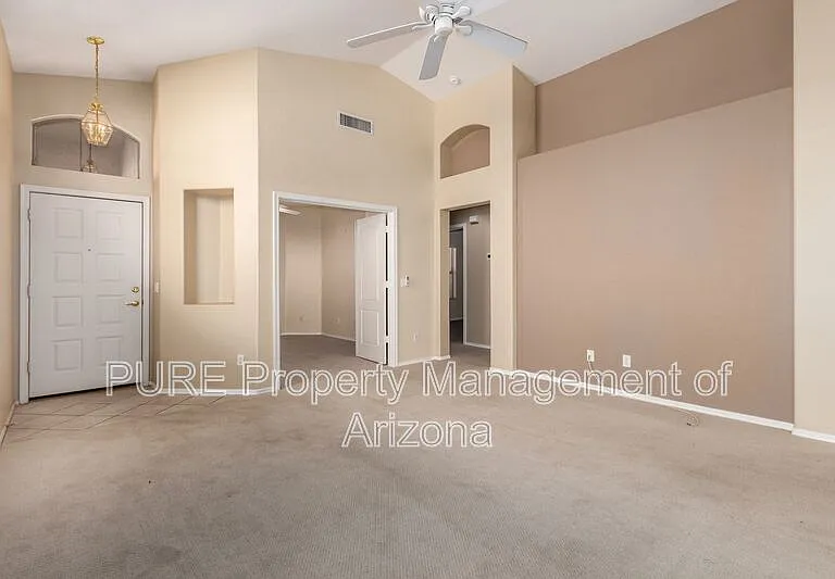 10652 W Coronado Rd — Photo 3