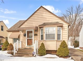 18417 Raymond St, Maple Heights, OH 44137