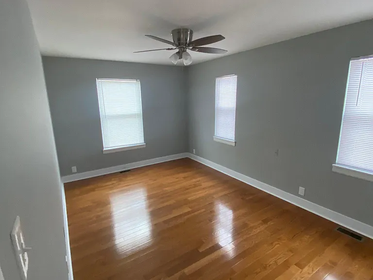 2711 Park Ave — Photo 8