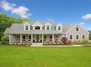 42 Boggs Hill Rd, Newtown, CT 06470