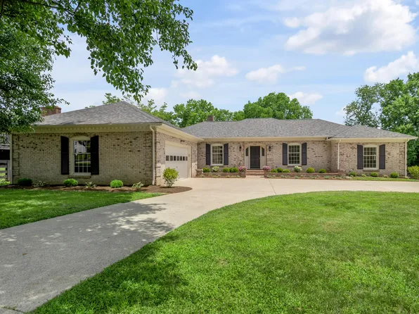 924 Chinoe Rd, Lexington, KY 40502