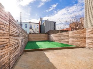136 Grove St #1, Brooklyn, NY 11221