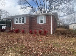 310 Hammett Bridge Rd, Greer, SC 29650