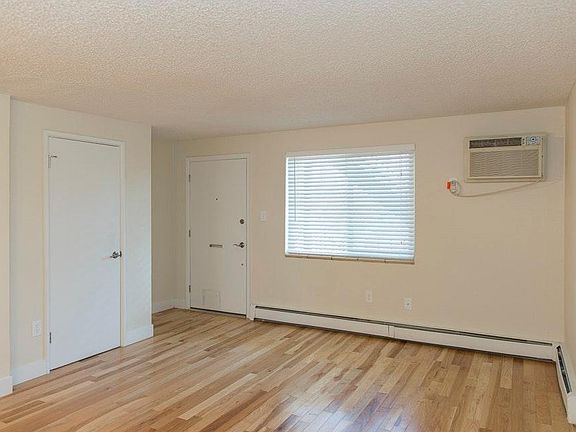 3rd image of 263 N Grant St APT 302
