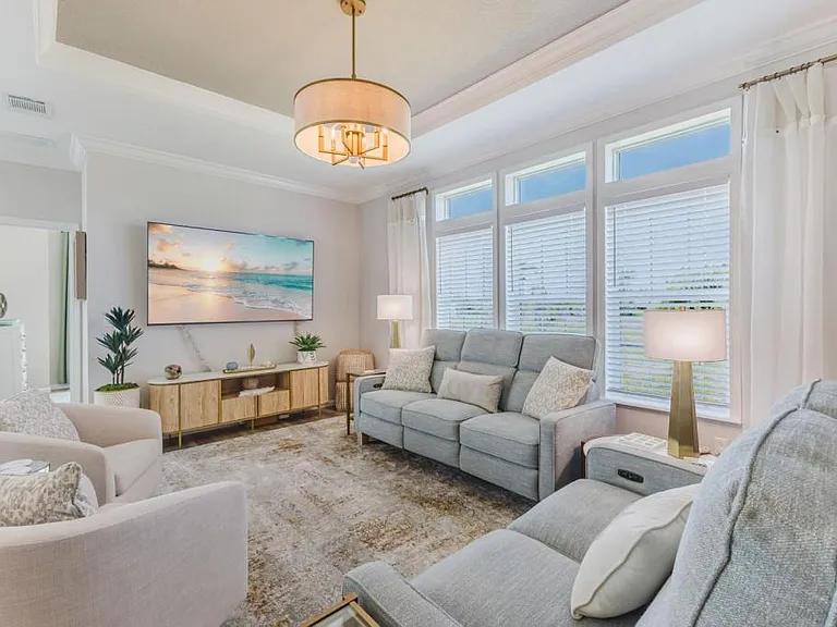 11596 Palm Dr — Photo 1