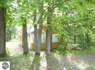 7112 Blue Lake Rd NE, Kalkaska, MI 49646