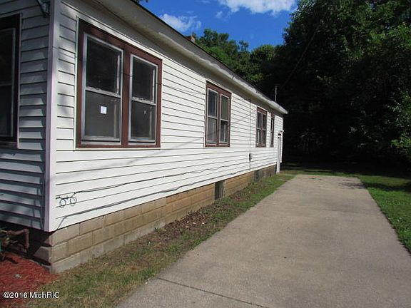 2nd image of 185 Western Ave