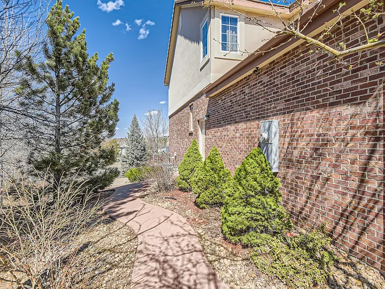 15721 E Lake Cir — Photo 25