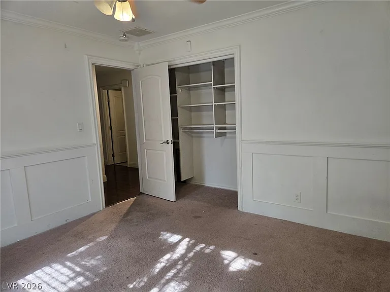 5945 N El Capitan Way — Photo 28