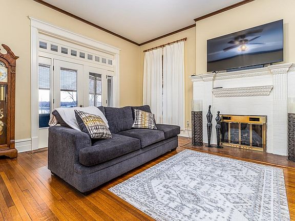 4th image of 500 N Riverview St