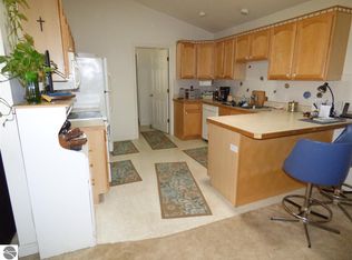 2843 Emerald Blfs, Traverse City, MI 49684