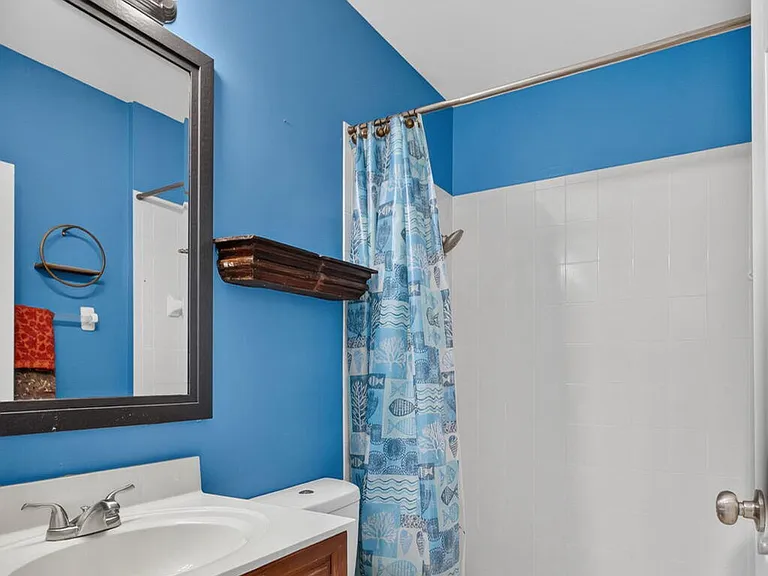 1204 Oakwater Dr — Photo 30