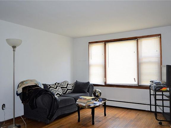 5th image of 180 Niagara Falls Blvd