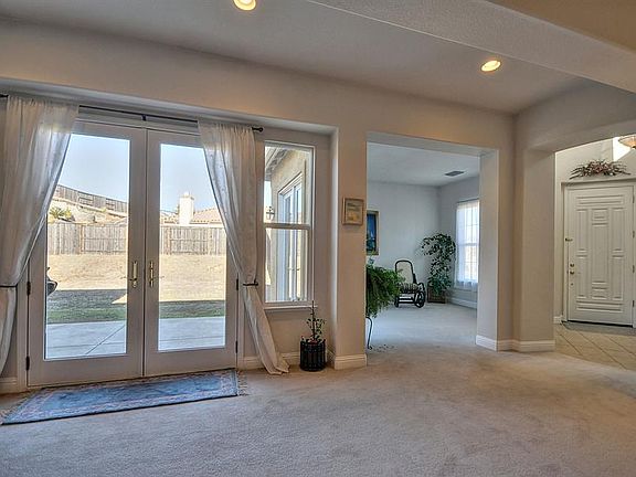 3rd image of 4453 Dunnwood Dr
