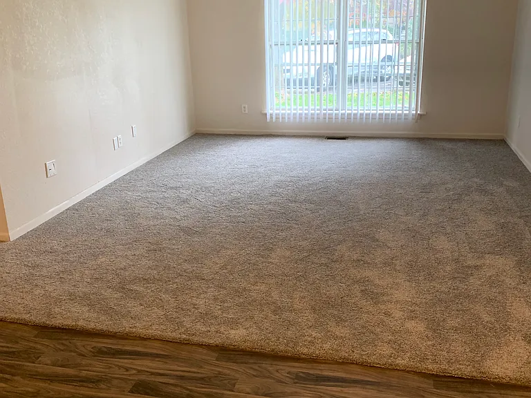 Golfview Apartments — Photo 20