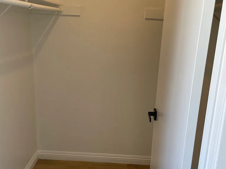 313 E Pine St #8 — Photo 23