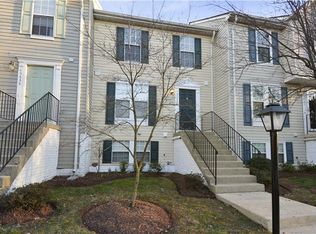 45436 Gable Sq, Sterling, VA 20164