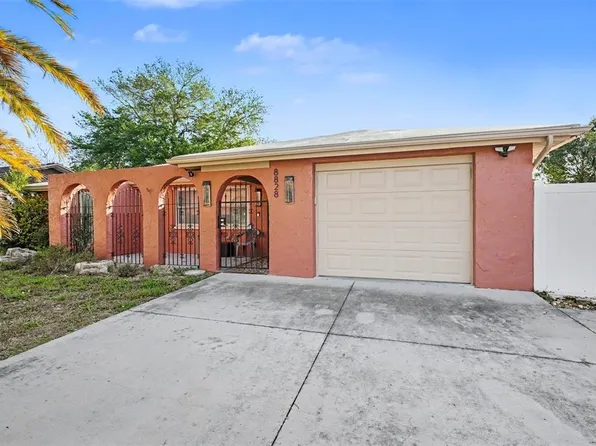 8828 Carmen Ln, Port Richey, FL 34668
