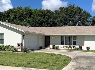 17 Chapel Ct, Tequesta, FL 33469