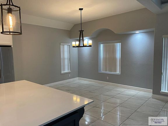 5th image of 3034 Vanessa Dr