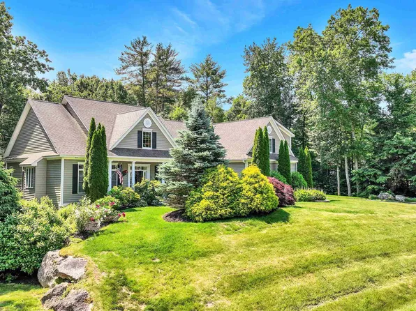 17 Hawthorne Drive, Auburn, NH 03032