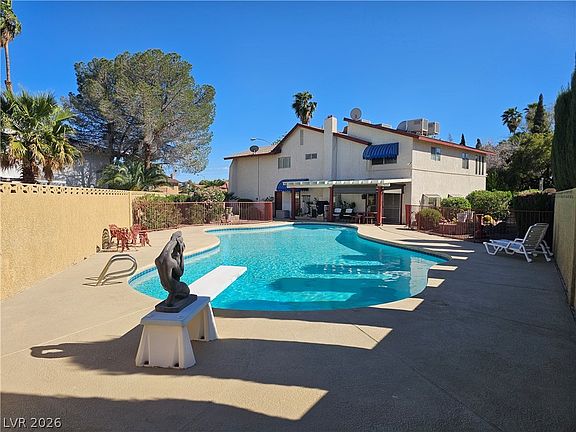 4th image of 2940 Picasso Cir