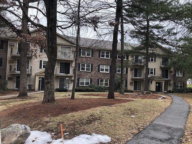 1st image of 5 Autumn Leaf Dr APT 6