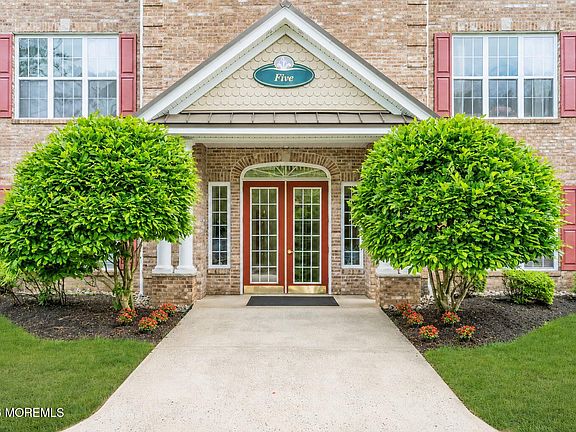 3rd image of 511 Sophee Lane
