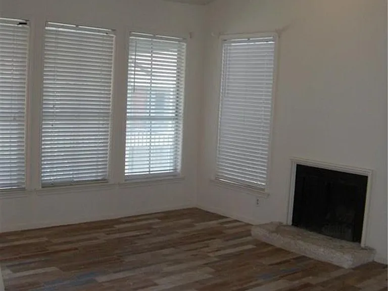 2529 Rio Grande #65 — Photo 5