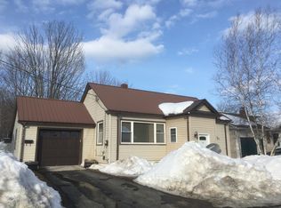 12 Nevers Ave, Norway, ME 04268