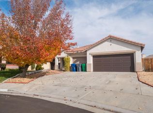 39424 Colchester Ct, Palmdale, CA 93551