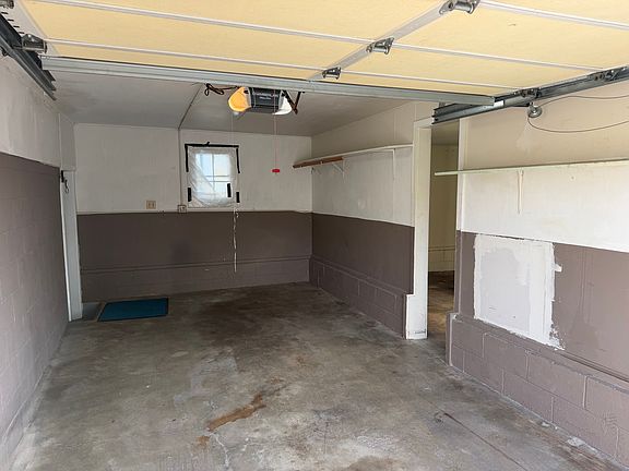 4th image of 3903 Y St