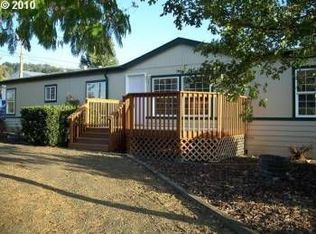 611 SE Carroll St, Winston, OR 97496