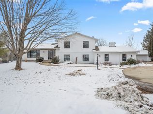 212 E Post Rd SE, Cedar Rapids, IA 52403