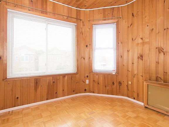 5th image of 22-65 37th St #2T