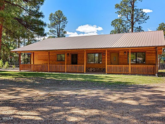 3rd image of 2924 Pine Rim Rd