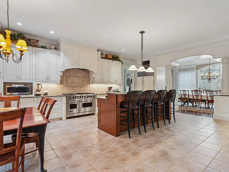 1332 Deerfield Rd — Photo 8