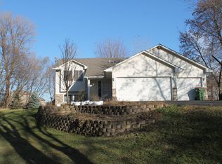 12353 Evergreen St NW, Coon Rapids, MN 55448