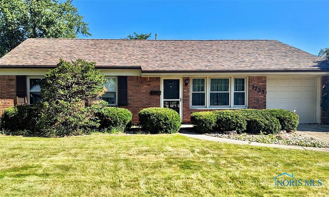 1733 Parkway Dr N, Maumee, OH 43537 MLS 6106087 Zillow