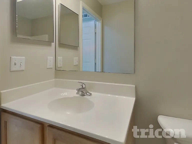 8768 Merseyside Ct — Photo 16