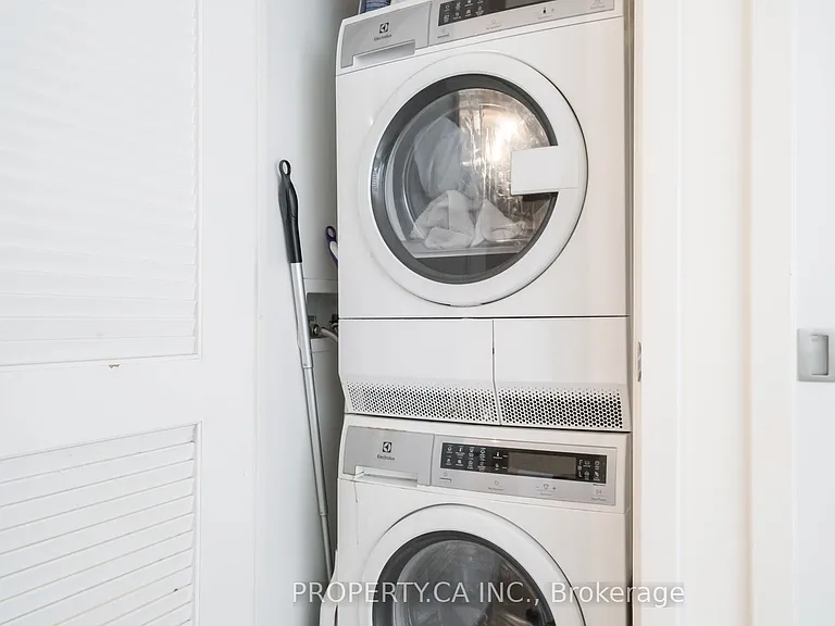 12 Bonnycastle St #422 — Photo 14