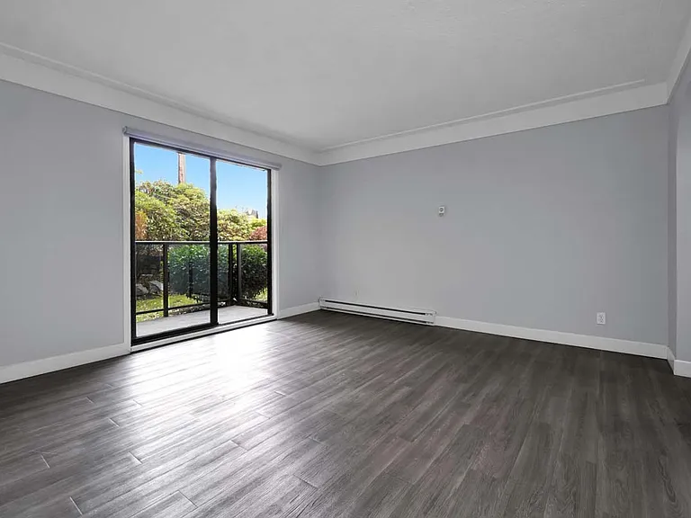 788 Dominion Rd — Photo 3