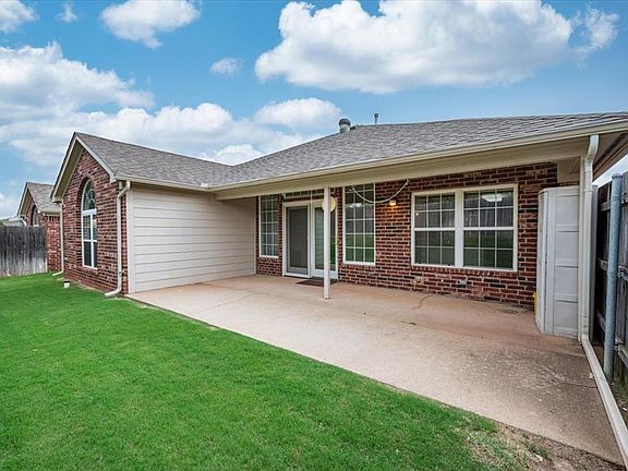 5th image of 2455 Manchester Dr Unit 41
