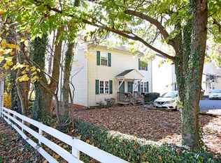 202 Stribling Ave #A, Charlottesville, VA 22903