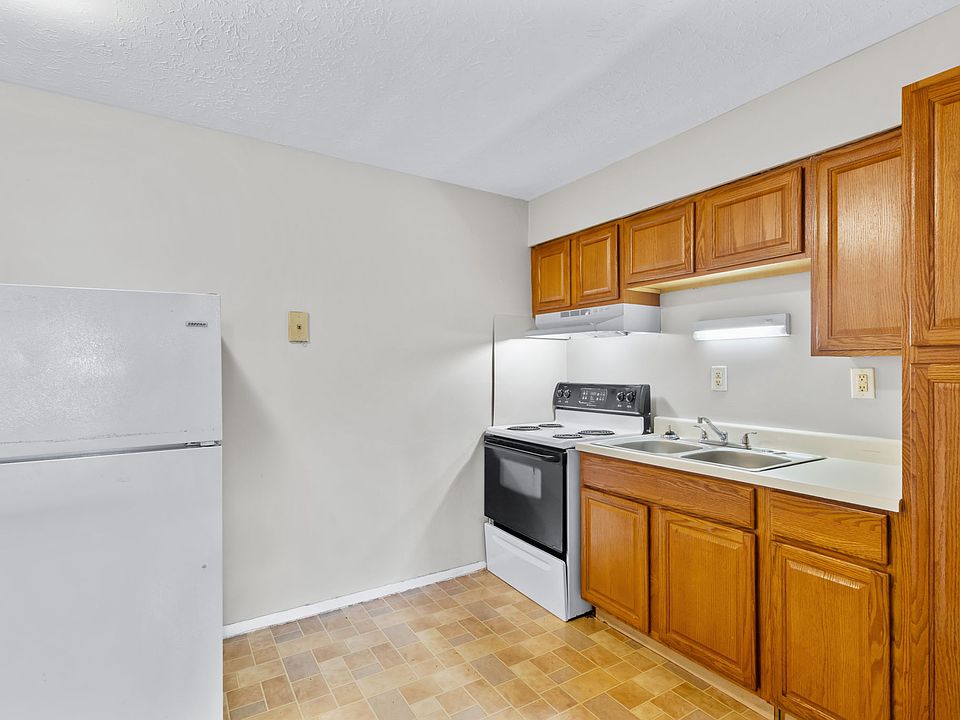 1st image of 5800 Santa Fe Trl APT 3