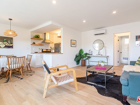 2nd image of 2135 Bellevue Ave #9