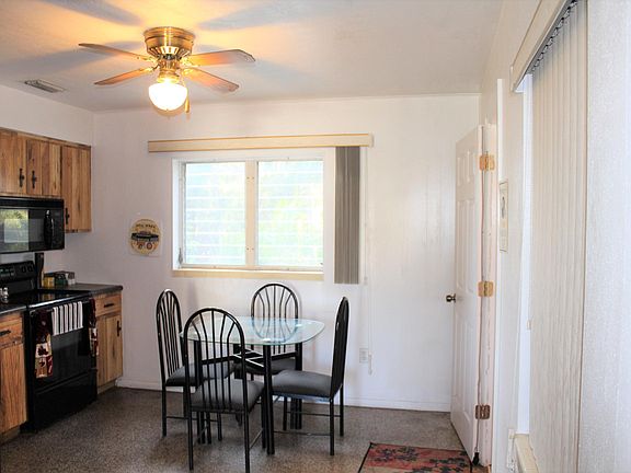 4th image of 800 Wisteria Dr
